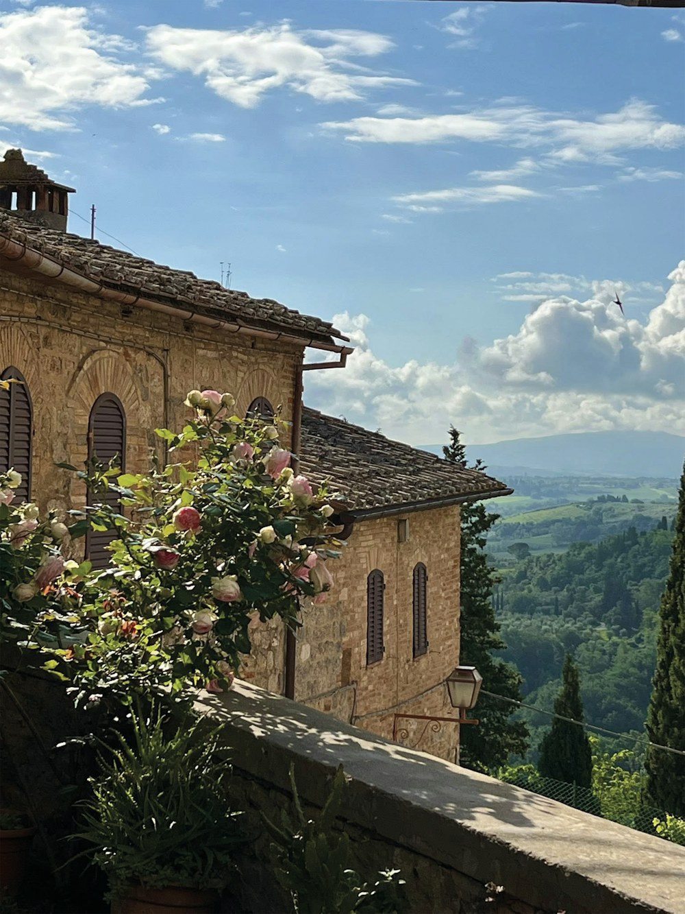 Case e insediamenti montani: immagine di repertorio italiana.